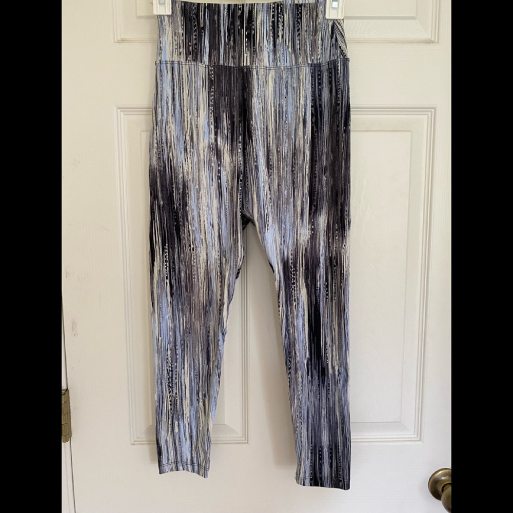 Like new Liquido black/blue leggings M